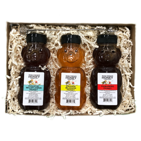 http://sandiegohoney.com/cdn/shop/products/giftset-honeybeartrio.png?v=1669179657